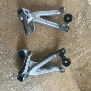 Suzuki Gsxr SRAD cales pieds arrière gauche et droit