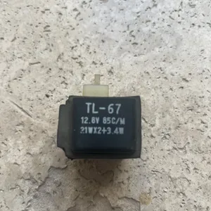 Suzuki 750 GSXR w Relais centrale electrique TL-67
