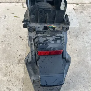 125 cbr bavette arriere complete  2008  Honda