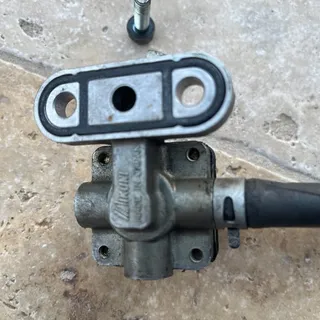 Robinet essence SUZUKI GSXR 600 SRAD de 1996 / 2000