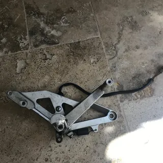 GSXR 750 w platine Frein Arrière complete 92 - 95