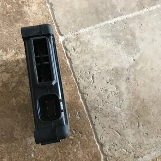 CDI GSXR 600 SRAD REF 32900-34E00 années 1997/2000