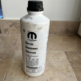 Liquide de Freins Mopar DOT4+ flacon 500 Ml