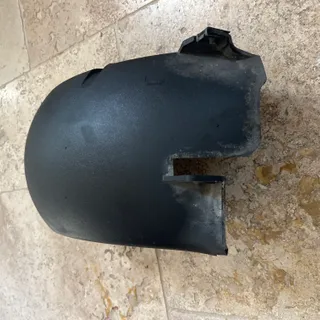garde boue Arriere piaggio 125 X9 origine 2003