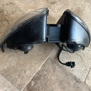 Phare avant pour Piaggio 125 X9 de 2000 a 2003