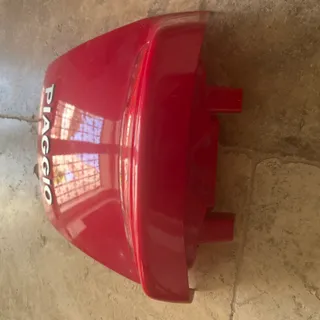 Carénage arrière centrale avec feu stop PIAGGIO X9 125 - 2003