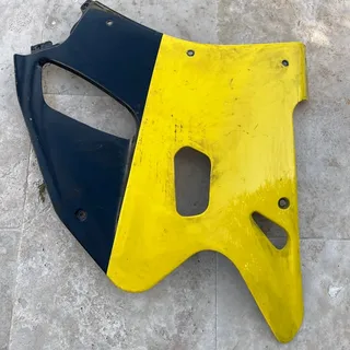 GSXR 750 w  Carenage flanc  avant droit  suzuki