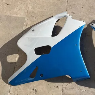 GSXR W Carenage flancs  avant g et d  suzuki