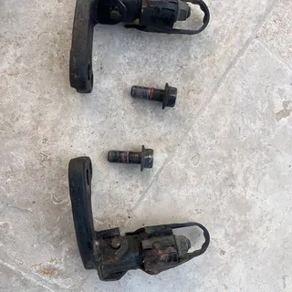 Suzuki 125 dr SE Paire cales pieds avant conducteur 1994-2002