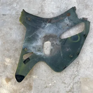 GSXR 750 w  Carenage flanc  avant droit  suzuki