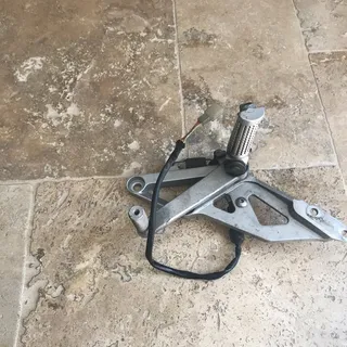 GSXR 750 w platine Frein Arrière complete 92 - 95