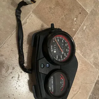 Honda 125 cbf compteur tableau de bord 2009