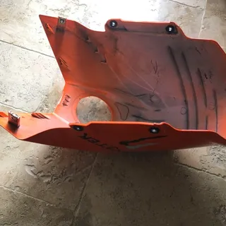 KTM RC 125 - 200 - 350 - 2019 COUVRE RESERVOIR