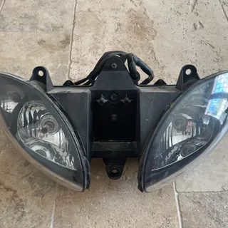 Phare avant pour Piaggio 125 X9 de 2000 a 2003