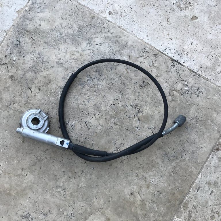 Honda 125 cbr cable compteur KMS 2008