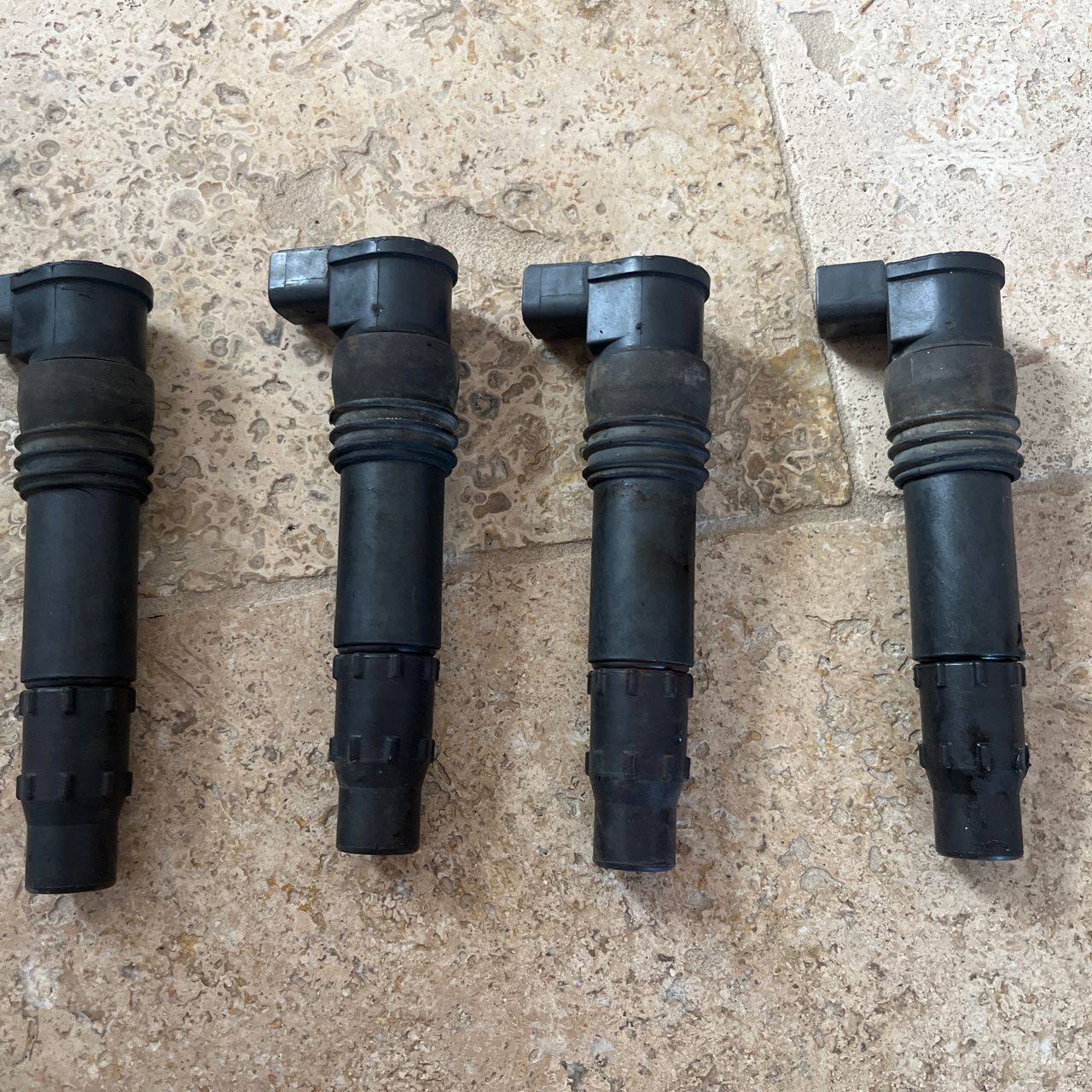 bobines crayon x 4  GSXR 750  années 2000 - 01 -02 - 03