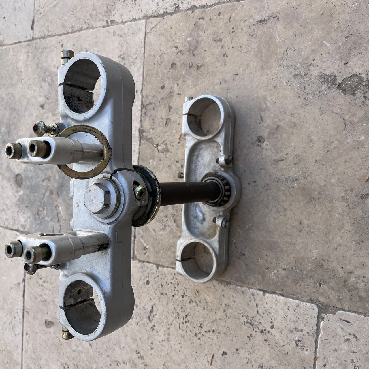 DUCATI MONSTER 600 Tés de Fourche sup et inferieur - 1994-1998