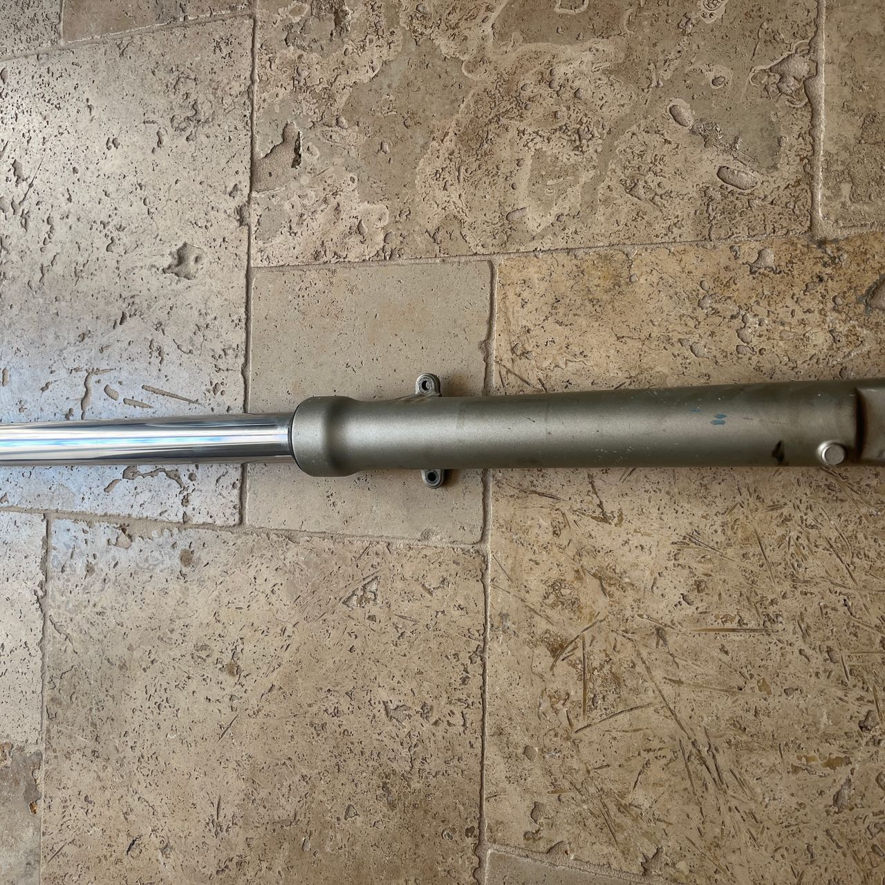 Yamaha 125 TDR tube fourche droit YAMAHA 125 TDR 4FU et 5AE