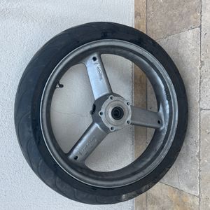 triumph speed triple 955 I  roue avant