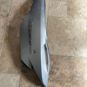 125 Burgman carenage arierre gauche origine suzuki  2002 - 2006