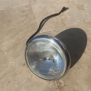 Triumph Speed Triple 955 , phare  2004