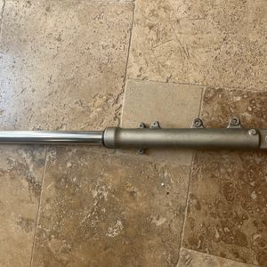 Yamaha 125 TDR tube fourche gauche  YAMAHA 125 TDR 4FU et 5AE