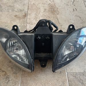 Phare avant pour Piaggio 125 X9 de 2000 a 2003