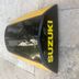 Dosseret de selle carénage  jaune SUZUKI 750 GSXR 2000- 01- 02-03