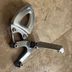 Triumph Speed Triple 955 I - platine et cale pied avant gauche